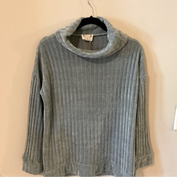 Mia Joy Other - Mia Joy Dusty green/blue girls cowl neck sweater